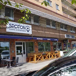 Hostal Spoton & Sportsbar